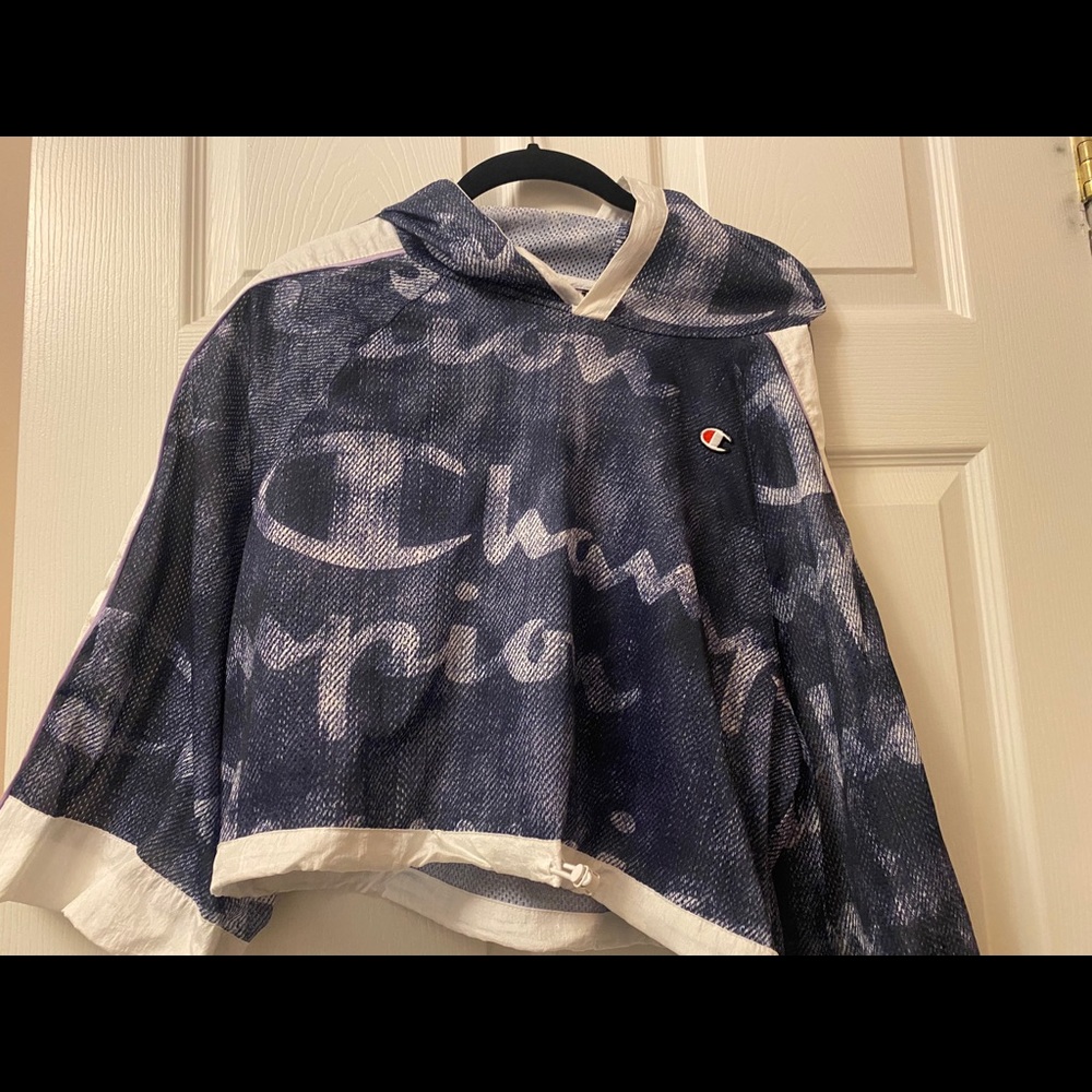 cropped windbreaker